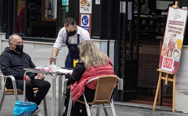 Andaluc A Lidera El Descenso Del Paro En Mayo Con Desempleados